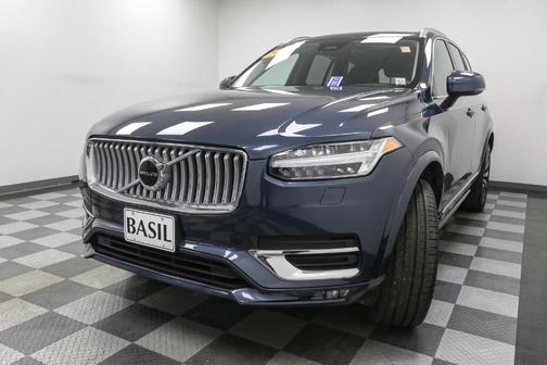 2024 Volvo XC90 B5 Core Bright Theme