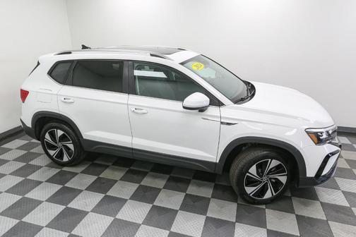 2024 Volkswagen Taos 1.5T SE