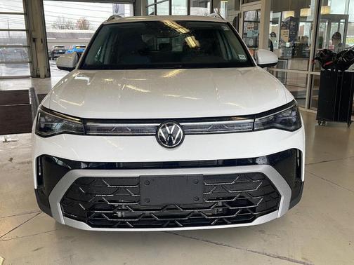 2025 Volkswagen Taos 1.5T SEL