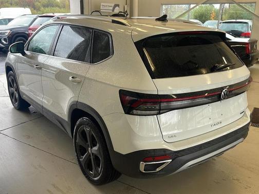 2025 Volkswagen Taos 1.5T SEL