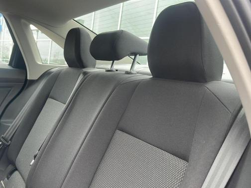 Deep Black Pearl Effect 2021 Volkswagen Jetta 1.4T S