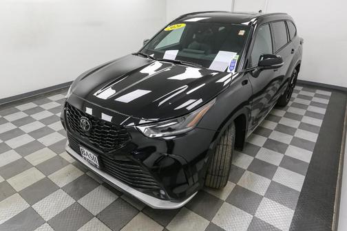 2026 Toyota Highlander XSE