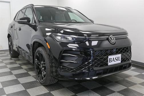 2025 Volkswagen Tiguan 2.0T SE R-Line Black