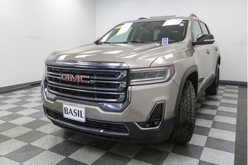 2022 GMC Acadia AT4