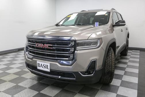2022 GMC Acadia AT4