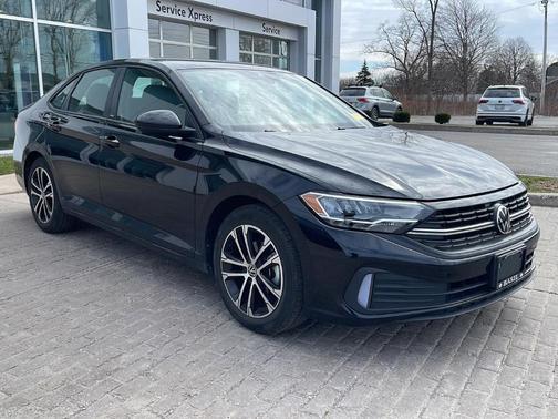 Deep Black Pearl Effect 2023 Volkswagen Jetta 1.5T Sport