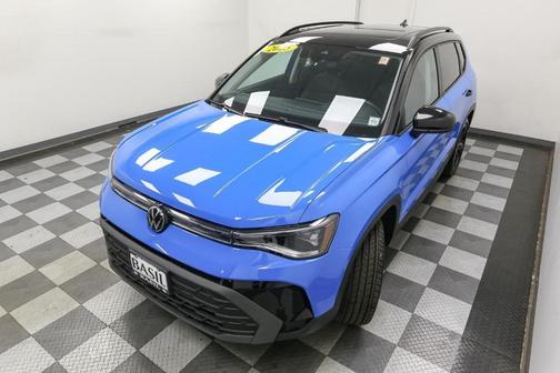 2025 Volkswagen Taos 1.5T SE Black