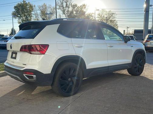 2024 Volkswagen Taos 1.5T SE