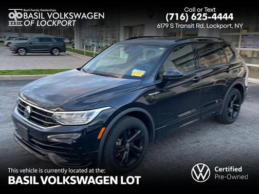 Deep Black Pearl Effect 2024 Volkswagen Tiguan 2.0T SE R-Line Black