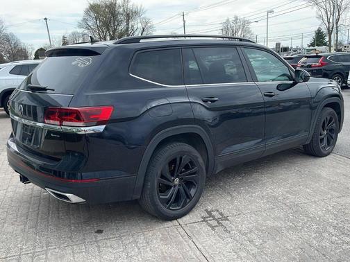 2023 Volkswagen Atlas 3.6L SE w/Technology
