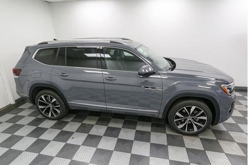 2025 Volkswagen Atlas 2.0T SEL Premium R-Line
