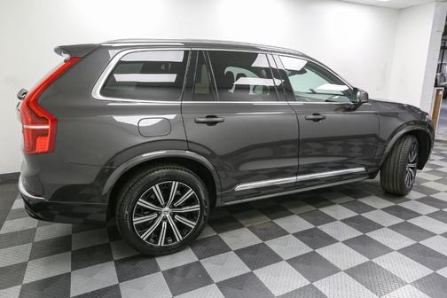 2024 Volvo XC90 B5 Core Bright Theme