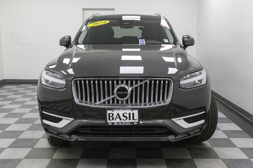 2024 Volvo XC90 B5 Core Bright Theme