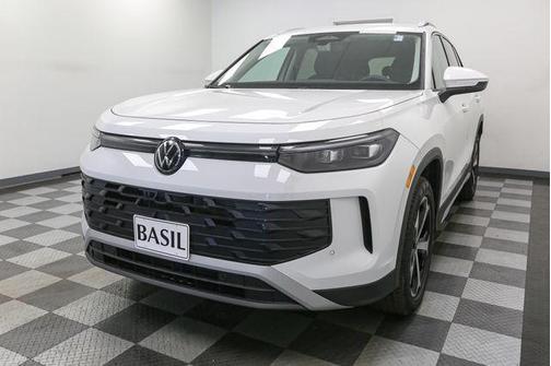 2025 Volkswagen Tiguan 2.0T SE