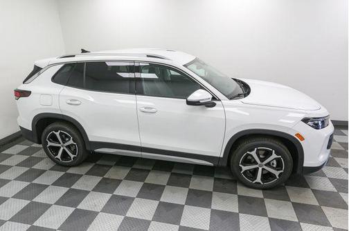 2025 Volkswagen Tiguan 2.0T SE