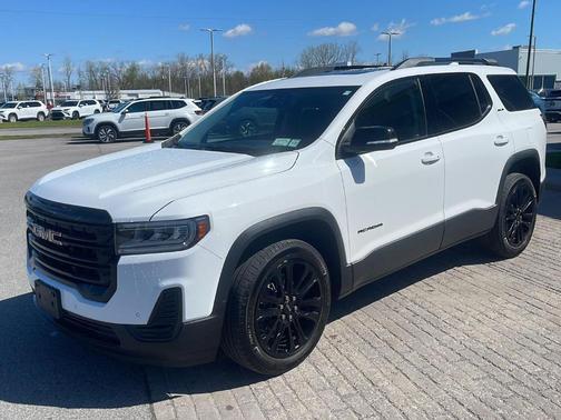 Summit White 2023 GMC Acadia SLE