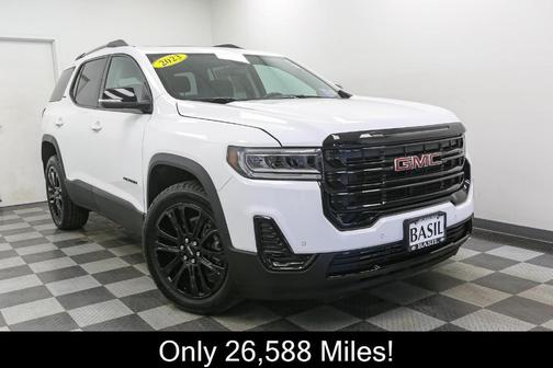 Summit White 2023 GMC Acadia SLE