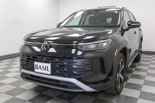 2025 Volkswagen Tiguan 2.0T SE