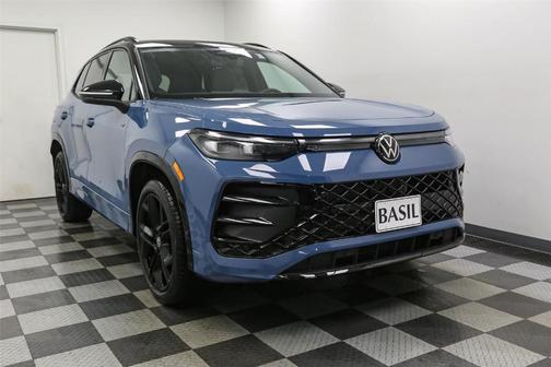 2026 Volkswagen Tiguan 2.0T SE R-Line Black