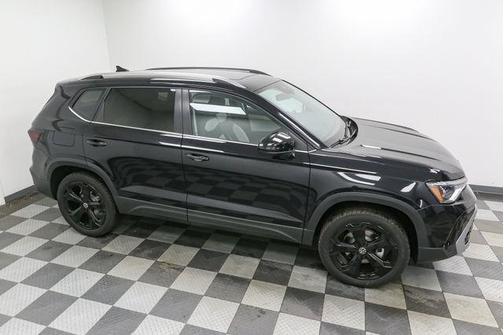 2025 Volkswagen Taos 1.5T SEL