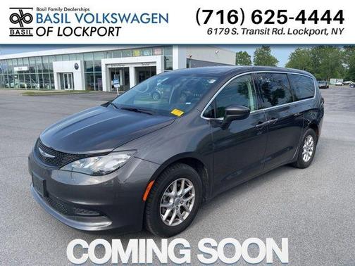 2023 Chrysler Voyager LX