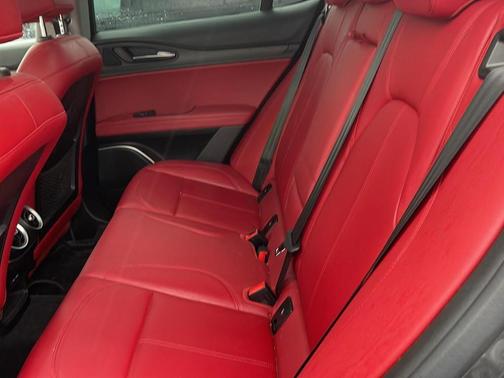 2020 Alfa Romeo Stelvio Ti