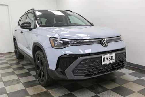 2025 Volkswagen Taos 1.5T SE Black