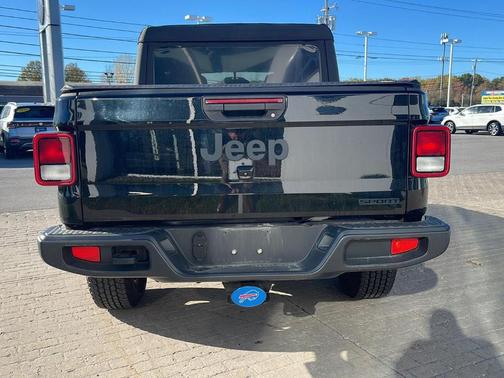 2021 Jeep Gladiator Sport
