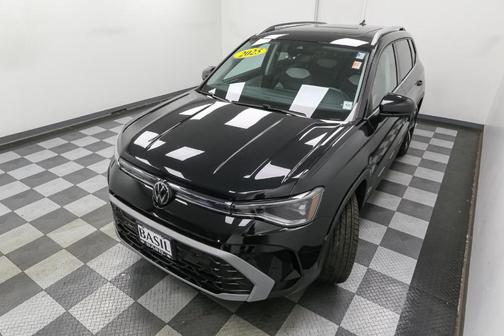 2025 Volkswagen Taos 1.5T SEL