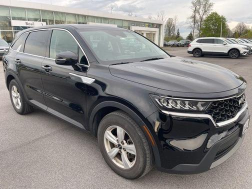 2022 Kia Sorento LX