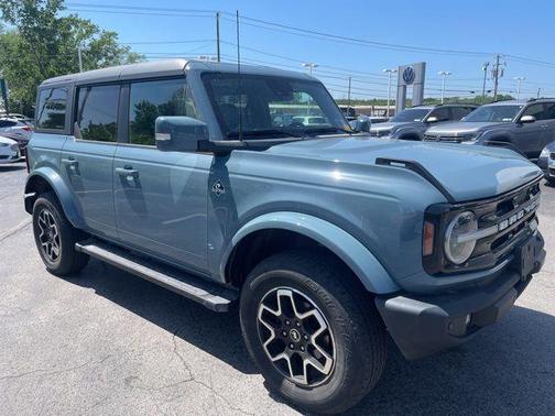 2021 Ford Bronco Outer Banks