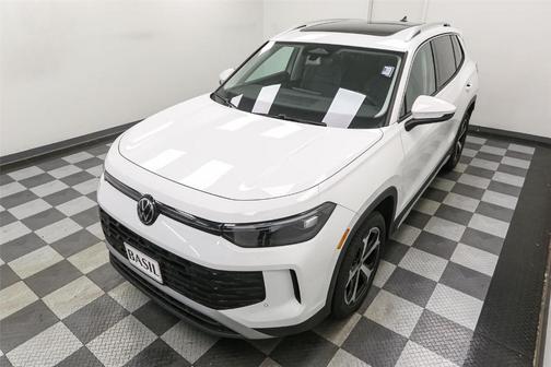 2026 Volkswagen Tiguan 2.0T SE