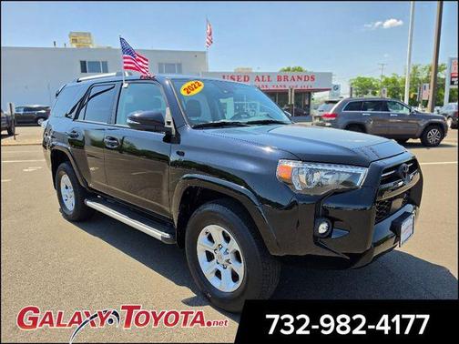 Midnight Black Metallic 2022 Toyota 4Runner SR5 Premium