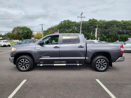 2016 Toyota Tundra SR5
