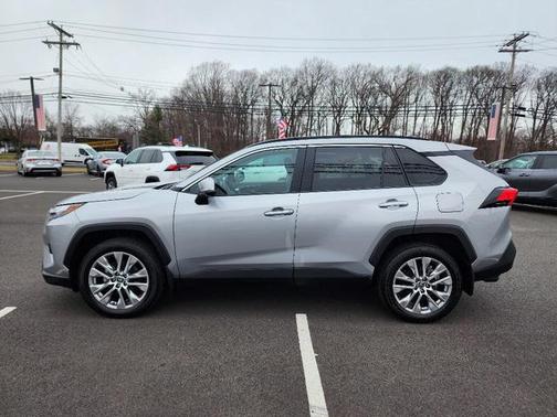 2022 Toyota RAV4 XLE Premium