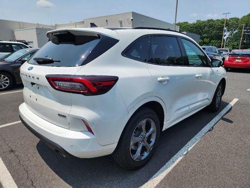2023 Ford Escape ST-Line Select