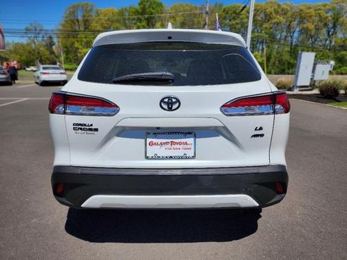 2022 Toyota Corolla Cross LE