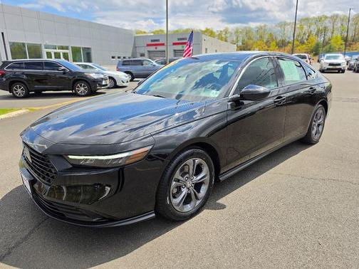 Crystal Black Pearl 2024 Honda Accord EX