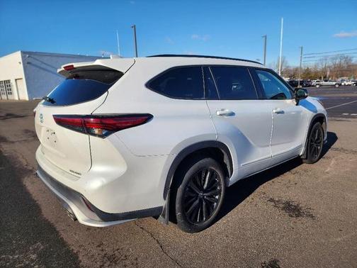 2023 Toyota Highlander XSE