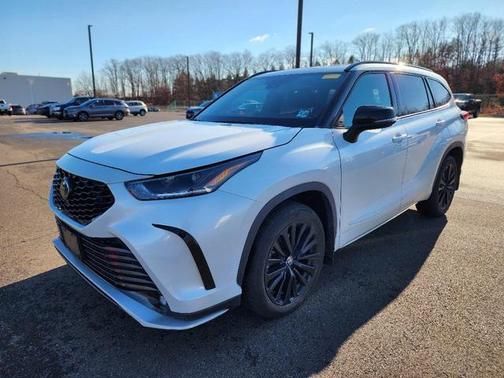2023 Toyota Highlander XSE