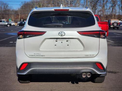 2023 Toyota Highlander XSE