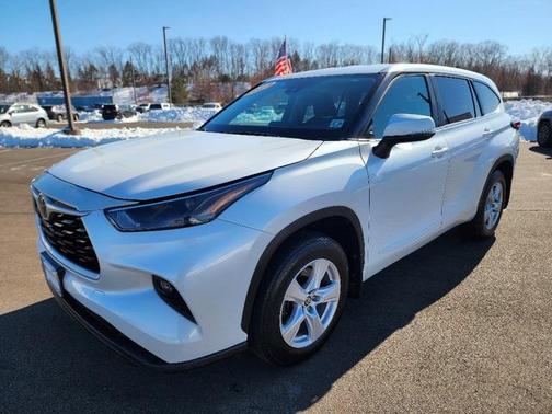 2023 Toyota Highlander LE