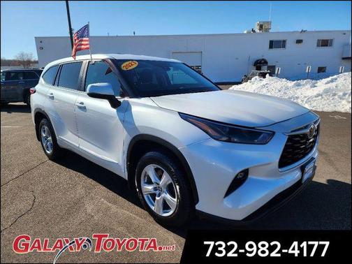 2023 Toyota Highlander LE
