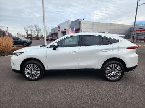 2024 Toyota Venza XLE