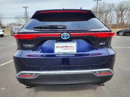 2023 Toyota Venza XLE