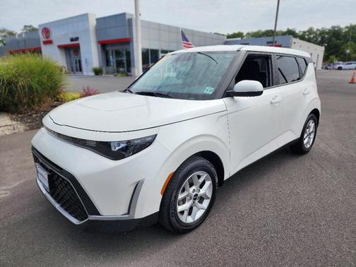 2023 Kia Soul LX