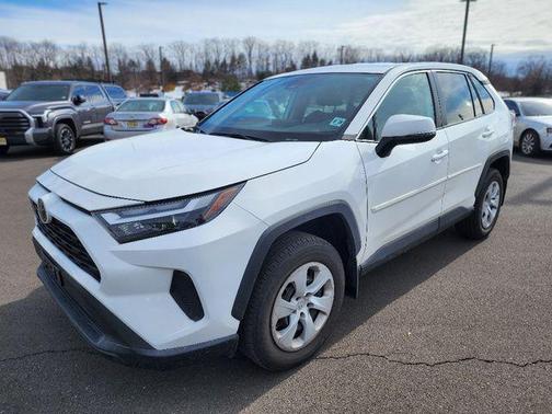 2023 Toyota RAV4 LE