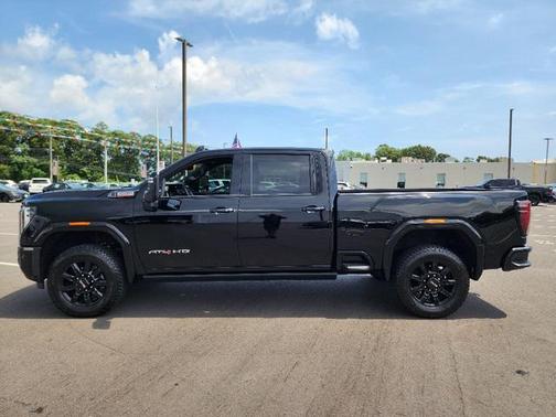 2025 GMC Sierra 2500 AT4