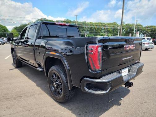 2025 GMC Sierra 2500 AT4
