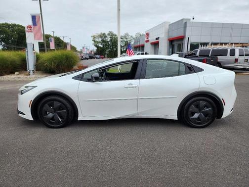 2024 Toyota Prius Prime SE